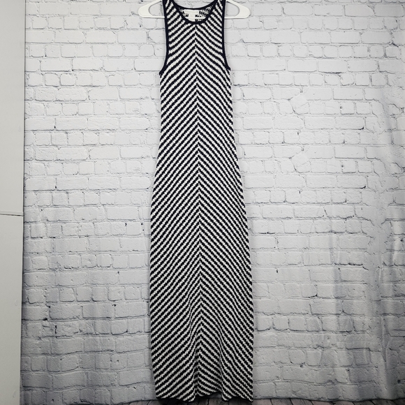 NWT House Of Harlow Size S Navy and White Maxi Dress - Picture 2 of 5